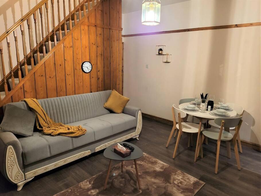 Nice 4-Bedroom Vacation Home With Indoor Fireplace Wellington  Zewnętrze zdjęcie