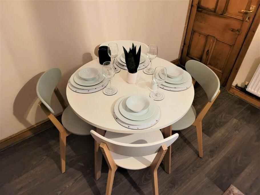 Nice 4-Bedroom Vacation Home With Indoor Fireplace Wellington  Zewnętrze zdjęcie