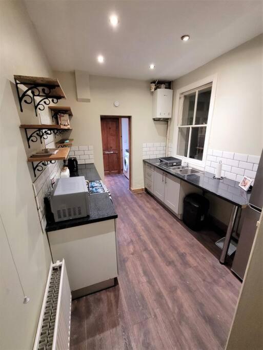 Nice 4-Bedroom Vacation Home With Indoor Fireplace Wellington  Zewnętrze zdjęcie