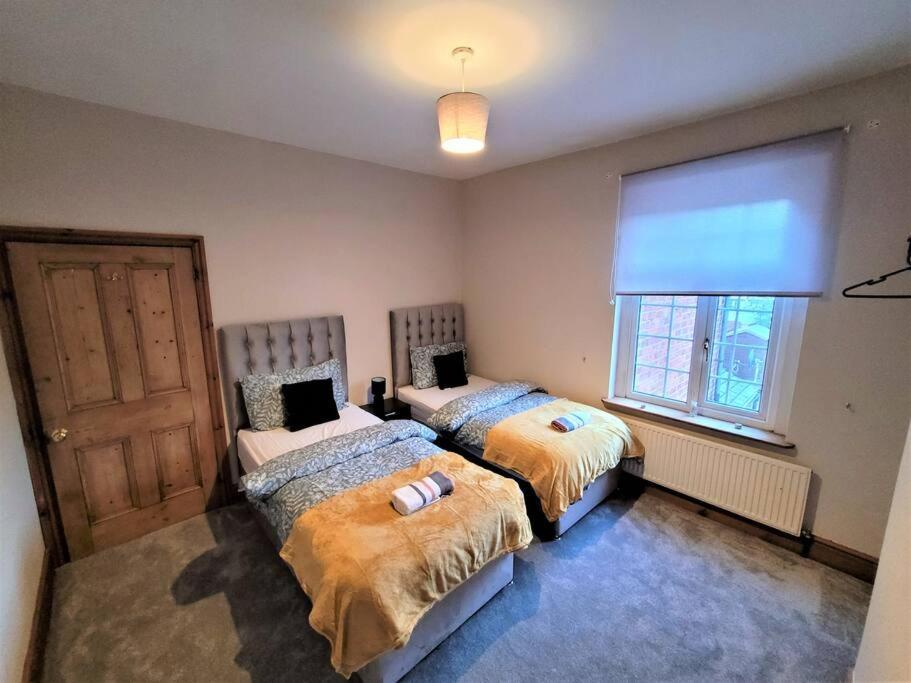 Nice 4-Bedroom Vacation Home With Indoor Fireplace Wellington  Zewnętrze zdjęcie
